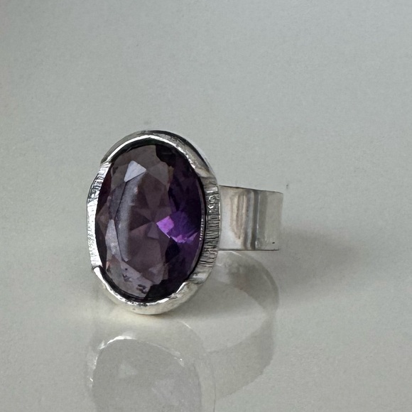 NWOT Sundance Amulet Ring Amethyst Sterling Silver